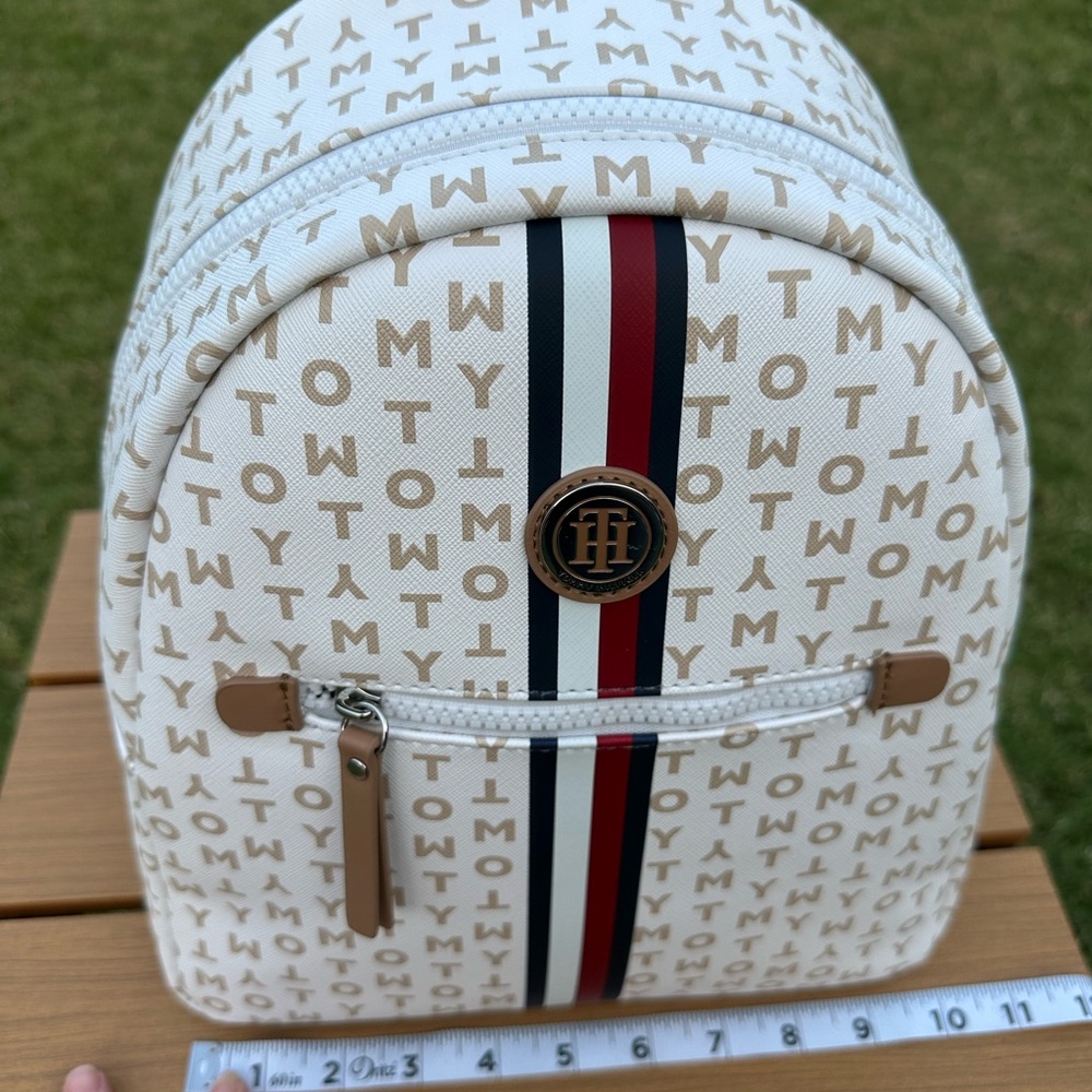 Tommy Hilfiger White and Tan Monogram Backpack NWT - Picture 7 of 9